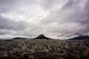 Τοπικές μπόρες και καταιγίδες την Τετάρτη – Σε ποιες περιοχές θα είναι έντονες