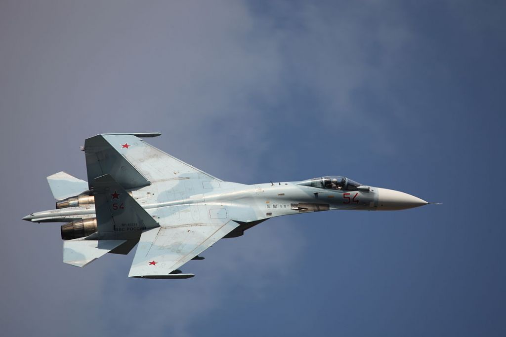 Ρωσικό μαχητικό Su-27 αναχαίτισε αεροσκάφη των ΗΠΑ και Βρετανίας στη Μαύρη Θάλασσα
