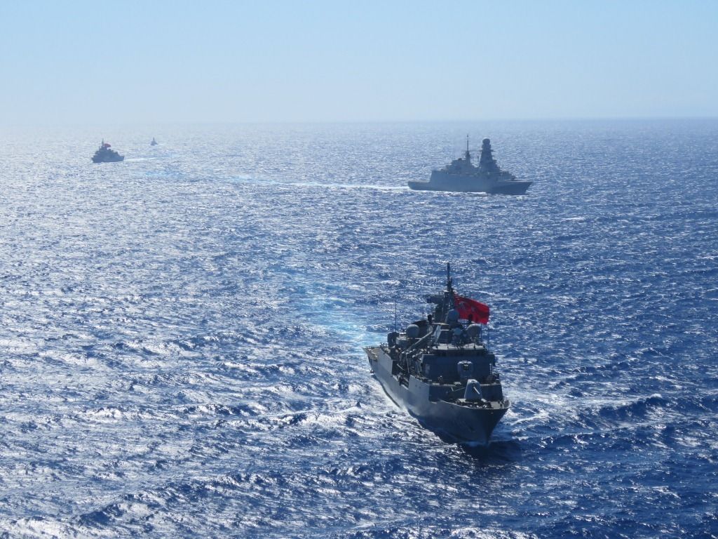 Νέα τουρκική πρόκληση: Στέλνει πολεμικά πλοία νότια της Κρήτης
