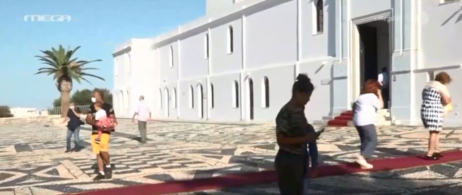 Αποστολή του MEGA στην Τήνο : Μειωμένη η παρουσία πιστών – Χωρίς λιτανεία ο εορτασμός της Παναγίας