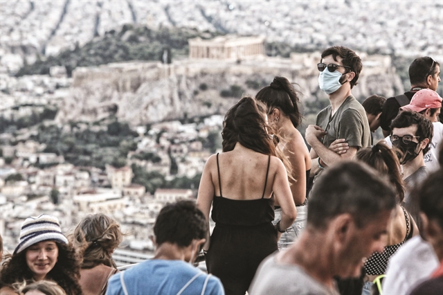 Τα 5+1 λάθη που επανέφεραν τον εφιάλτη του κορωνοϊού