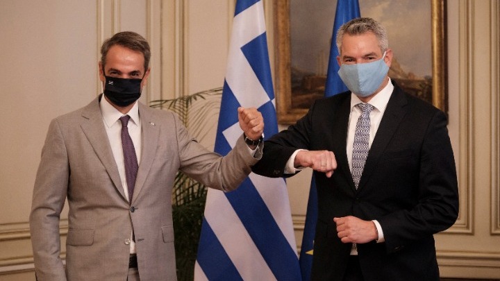 Νεχάμερ σε Μητσοτάκη: Εμπιστοσύνη στους χειρισμούς της ελληνικής κυβέρνησης στο μεταναστευτικό