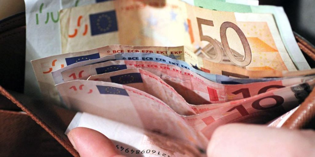 Σταϊκούρας: Παρατείνεται η αναστολών πληρωμών φόρων και εισφορών
