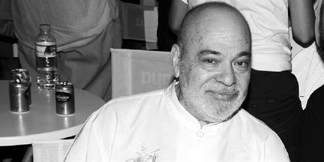 «Παράξενο το γράμμα μου θα σου φανεί. Σε λίγο βγαίνω στη σκηνή»