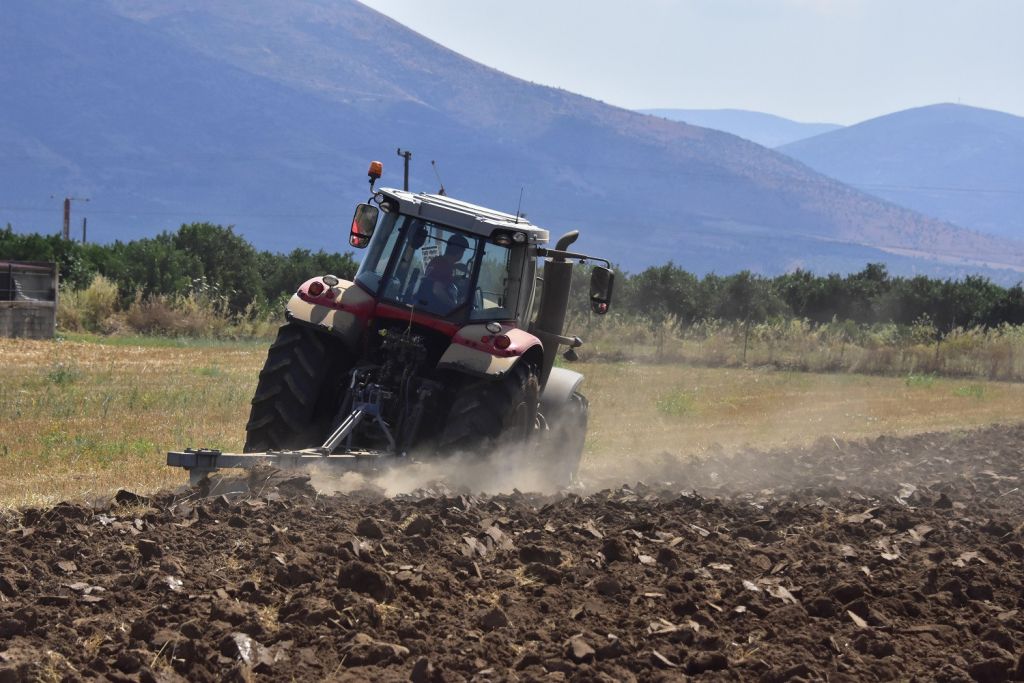 ΕΛΓΑ : Αποζημιώσεις 67 εκατ. ευρώ σε 57.056 αγρότες