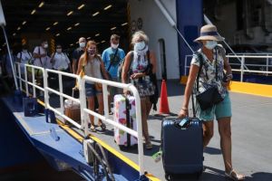 Μήνυμα από το 112 σε όσους επιστρέφουν από διακοπές