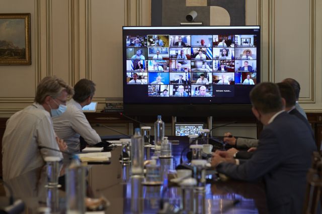 Γιατί ο Μητσοτάκης έδωσε συγχαρητήρια στον Τσιόδρα; – Τι είπε για μάσκες και διαθέσιμες κλίνες ΜΕΘ