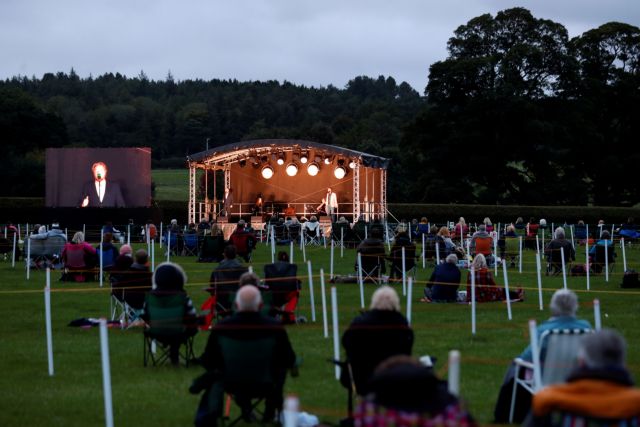 Στο έλεος του κοροναϊού η Ευρώπη: Ένα βήμα πριν το lockdown η Βρετανία