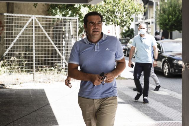 Τσίπρας σε Πολιτική Γραμματεία ΣΥΡΙΖΑ: Ανασχηματισμός τομεαρχών και αναβολή του συνεδρίου