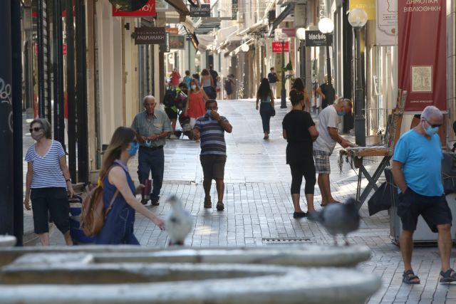 Οι προτάσεις των γιατρών για να ανακοπεί η επέλαση του κοροναϊού το φθινόπωρο