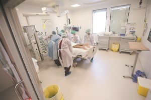 Μέτρα πριν από το νέο lockdown