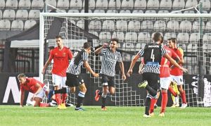 Αστεράτη νίκη!