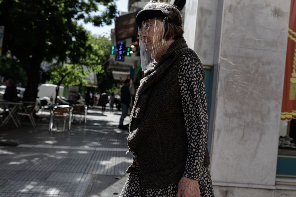 Δοκιμάζει τις αντοχές του ΕΣΥ η αύξηση των νοσηλειών σε ΜΕΘ