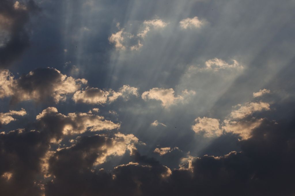 Καιρός : Έρχονται βροχές και καταιγίδες – Σε ποιες περιοχές