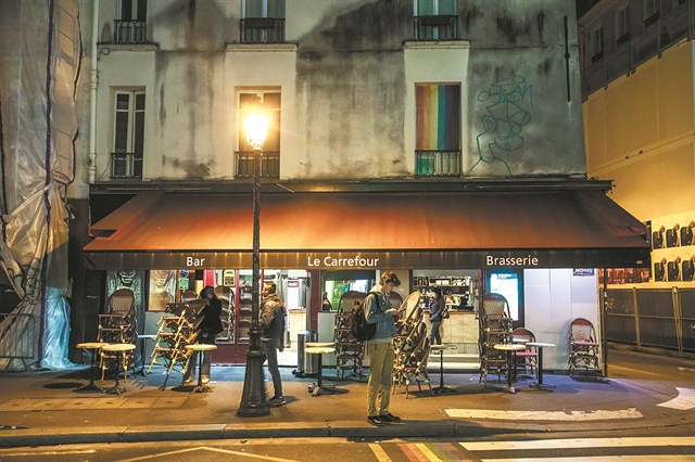 «Εμβόλια μόνο σε όσους κινδυνεύουν»