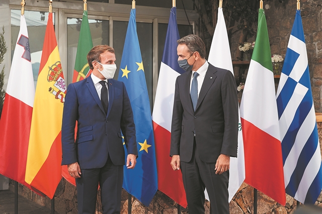 Νέα αφετηρία με τέσσερα μέτωπα