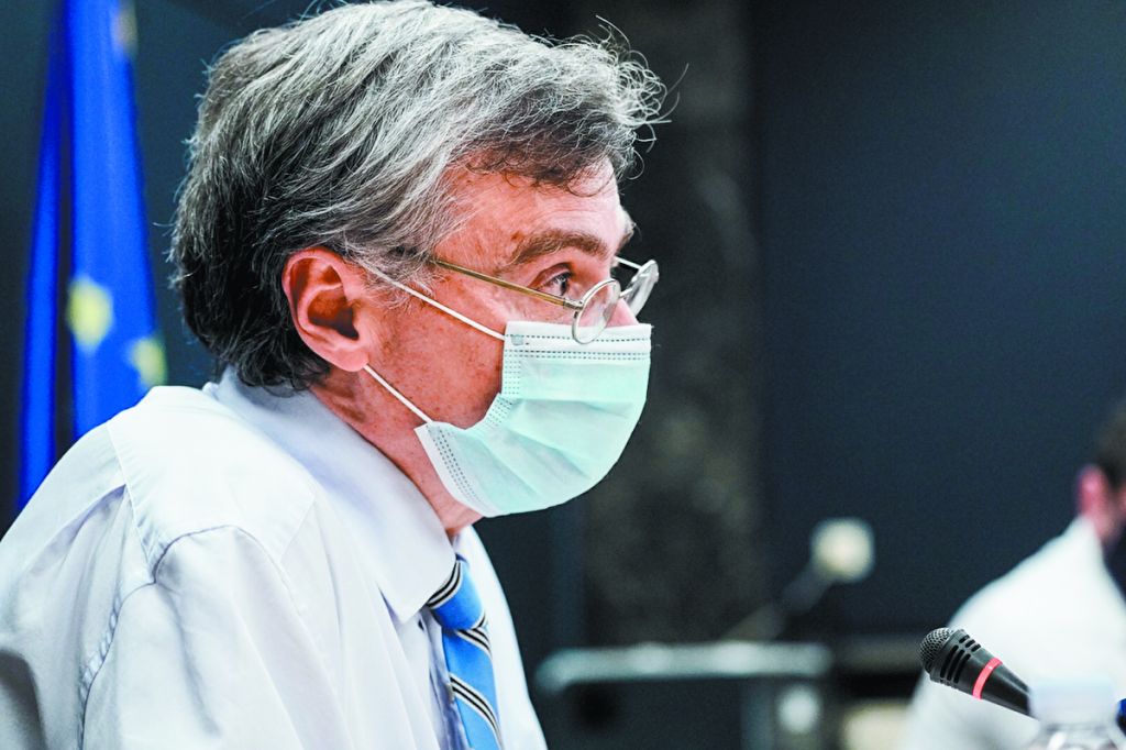 Δίνει το παράδειγμα για τη νέα κανονικότητα