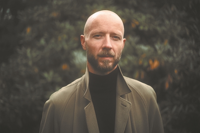 «Περιγράφω τη ζωή ενός ενηλίκου»