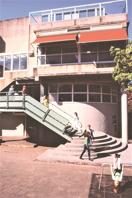 Αν αλλάζαμε τα σχολεία μας…