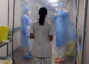 Νέα μέτρα στην Αττική: Τηλεργασία στο 40%, όριο στις συναθροίσεις, αλλαγές ωραρίου