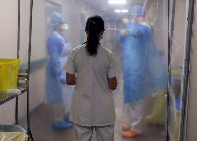 Νέα μέτρα στην Αττική: Τηλεργασία στο 40%, όριο στις συναθροίσεις, αλλαγές ωραρίου