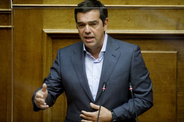 Τσίπρας κατά Μητσοτάκη: Μετατρέψατε μια υγειονομική επιτυχία σε φιάσκο