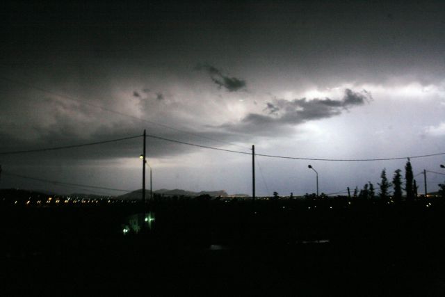 Νέο έκτακτο δελτίο καιρού: Πού θα χτυπήσουν τα έντονα φαινόμενα