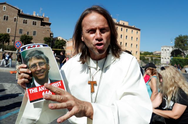 Χιλιάδες νέα κρούσματα στην Ιταλία