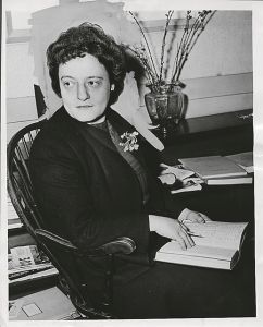 Αλις Κόμπερ: η «ανεγκωμίαστη» ηρωίδα της Γραμμικής Β