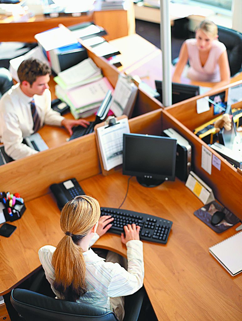 Πώς θα υπολογιστούν δώρα, υπερωρίες και επιδόματα