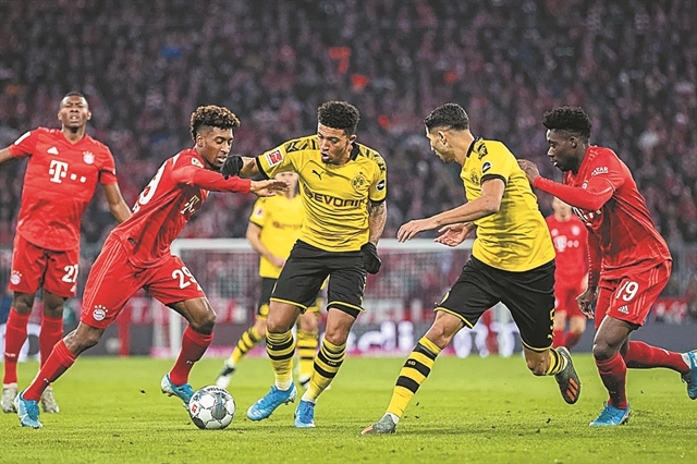 Η Μπουντεσλίγκα ανοίγει τις πόρτες των γηπέδων της