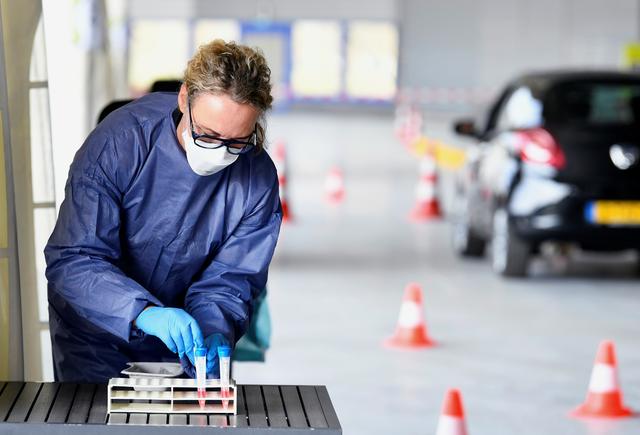 Ολλανδία: Εξαρση πανδημίας με 2.777 κρούσματα το τελευταίο 24ωρο