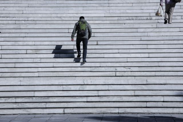 ΓΣΕΒΕΕ: Μία στις τρεις μικρές επιχειρήσεις σύντομα δεν θα μπορεί να ανταποκριθεί στις υποχρεώσεις της