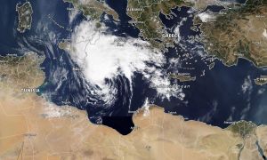 Κακοκαιρία «Ιανός» : Ποιες περιοχές θα «χτυπήσει» ο μεσογειακός κυκλώνας
