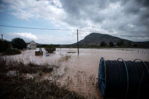 Ιανός : Γιατί «πνίγηκε» η Θεσσαλία – Πότε θα εξασθενήσουν τα έντονα καιρικά φαινόμενα