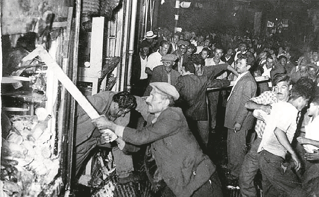 «Ενας όχλος έσπαγε, άλλος πλιατσικολογούσε, ήταν απολύτως οργανωμένοι»