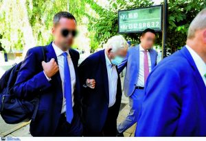 Υπερασπίστηκε σύζυγο, γιο και συνεργάτες