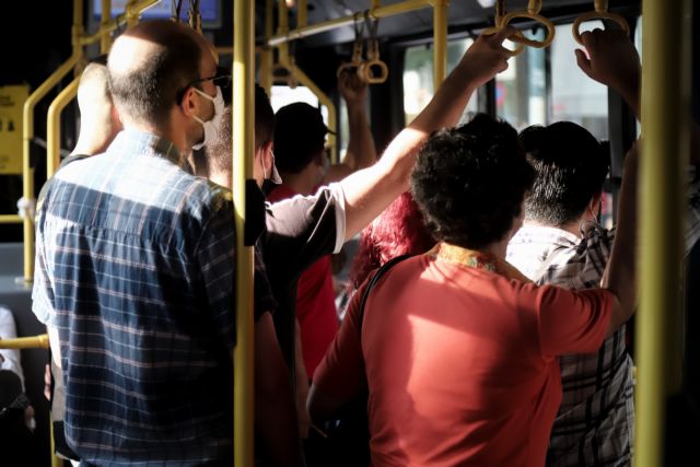 Μόνιμος επιβάτης σε Μετρό και λεωφορεία ο… συνωστισμός