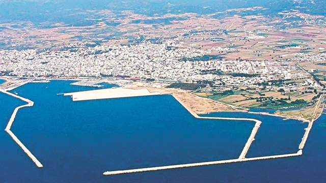 Παρατάσεις για τα λιμάνια