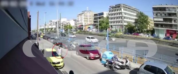 Βίντεο – ντοκουμέντο στο MEGA: Καρέ καρέ η κλοπή σε ταξί στη Λεωφ. Συγγρού