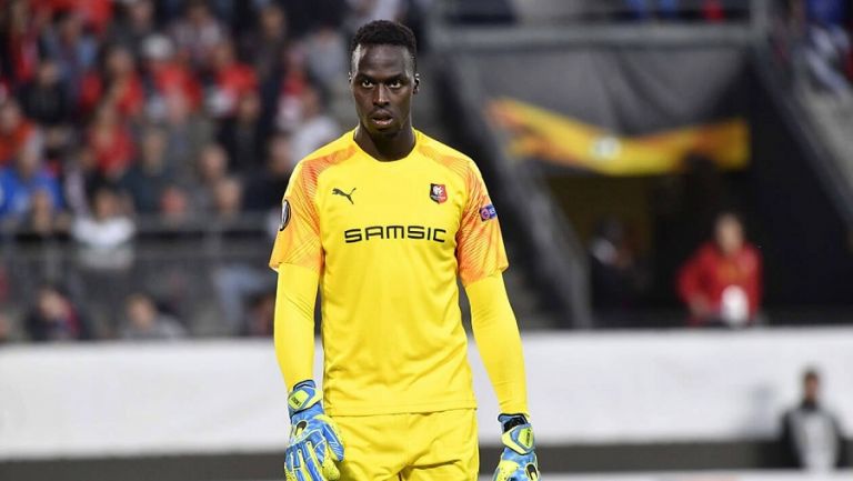 Τσέλσι: «Κλείνει» και τον Μεντί