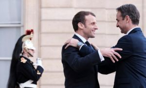 Το κρίσιμο τετ α τετ Μητσοτάκη – Μακρόν με φόντο την ελληνοτουρκική κρίση
