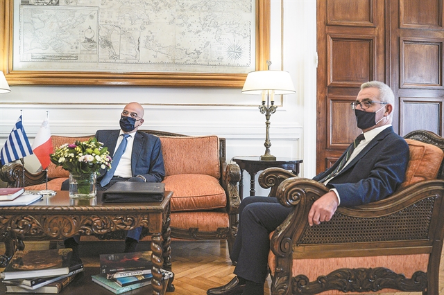 Οι Τούρκοι απειλούν τώρα με έρευνες στα έξι μίλια