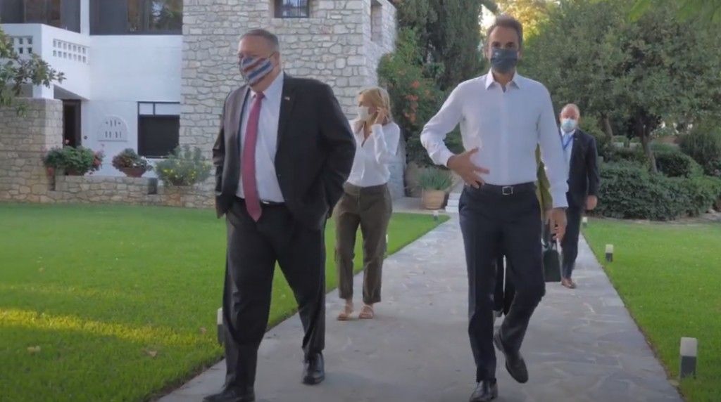 Αναχώρησε από τα Χανιά ο Πομπέο – Πώς τον ξεπροβόδισε ο Μητσοτάκης