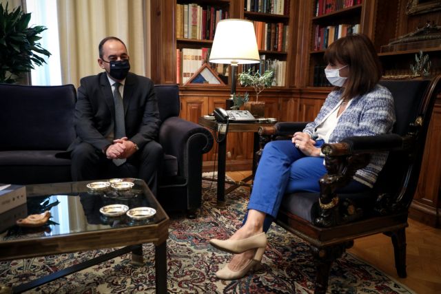 ΠτΔ σε Πλακιωτάκη: Καθοριστική η συνεισφορά του Λιμενικού στη διαχείριση των προσφυγικών ροών