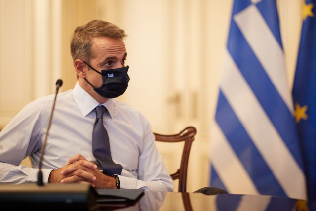 Αναμένονται δηλώσεις Μητσοτάκη μετά τη σύσκεψη με τους λοιμωξιολόγους