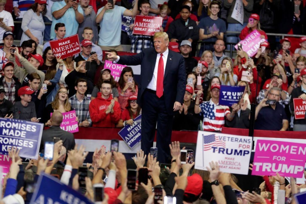 Μπράβο στον Τραμπ από τους ρεπουμπλικανούς επειδή… ξέρει πώς να γλιτώνει φόρους