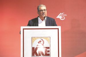 Πολιτική αντεπίθεση με πειθαρχία