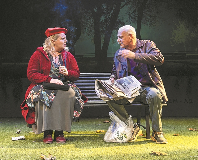 Ανθρωποι μονάχοι