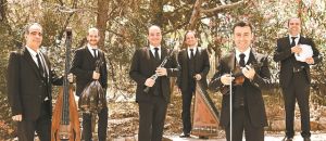 «Τραγουδάς την παράδοση με τη φυσικότητα που ερωτεύεσαι»